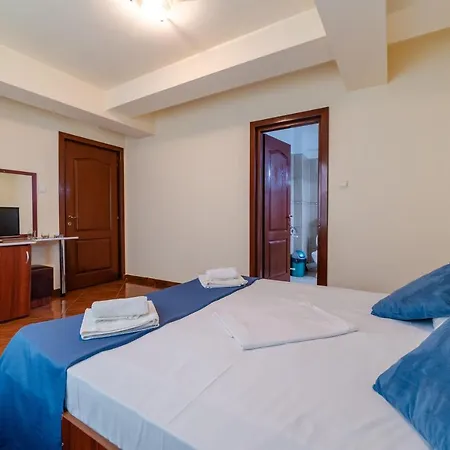 Pensión Margo 3*